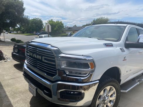 Used 2023 RAM 2500 Laramie AWD/4WD image 8
