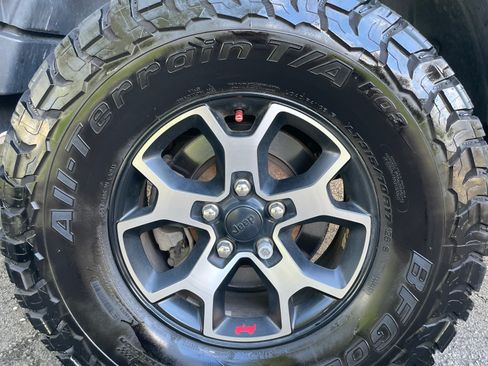 Used 2021 Jeep Wrangler Unlimited Rubicon AWD/4WD image 14