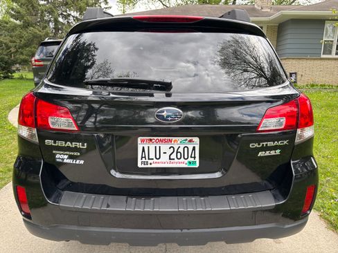 Used 2013 Subaru Outback 2.5i Premium w/ All-Weather Pkg AWD/4WD image 6