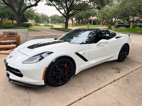 Used 2016 Chevrolet Corvette Stingray Coupe w/ 3LT Preferred Equipment Group RWD image 1