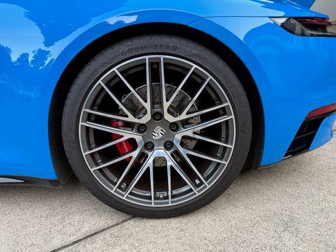 Used 2023 Porsche 911 Carrera 4S image 18