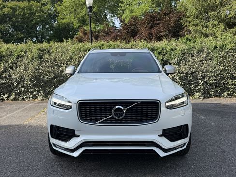 Used 2017 Volvo XC90 T5 R-Design w/ Vision Package FWD image 2