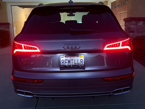 Used 2018 Audi SQ5 Premium Plus image 8