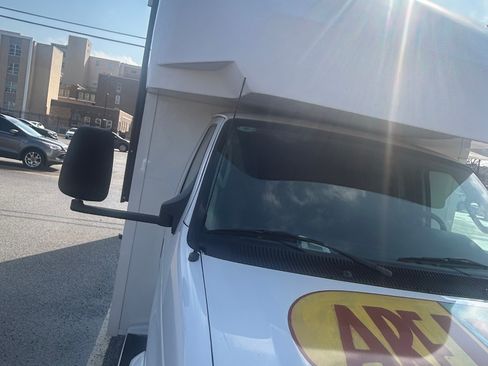 Used 2024 Ford E-450 and Econoline 450 Super Duty w/ Motorhome Prep Package image 6