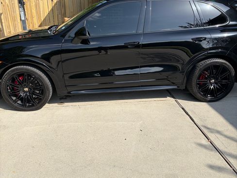 Used 2013 Porsche Cayenne GTS AWD/4WD image 5