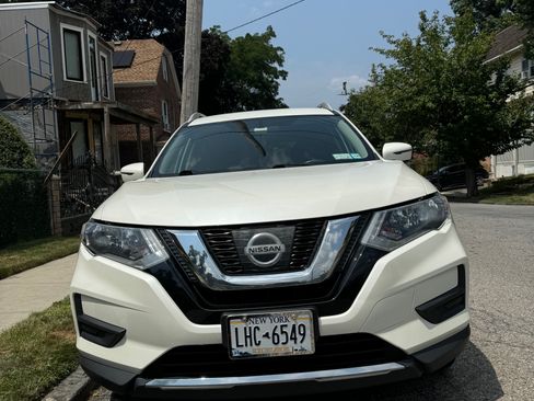 Used 2017 Nissan Rogue SV image 13