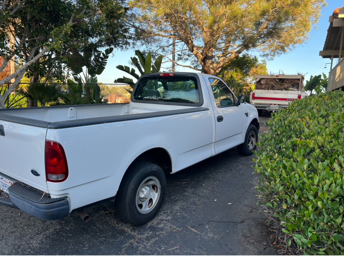 Used 2004 Ford F150 XL RWD image 2
