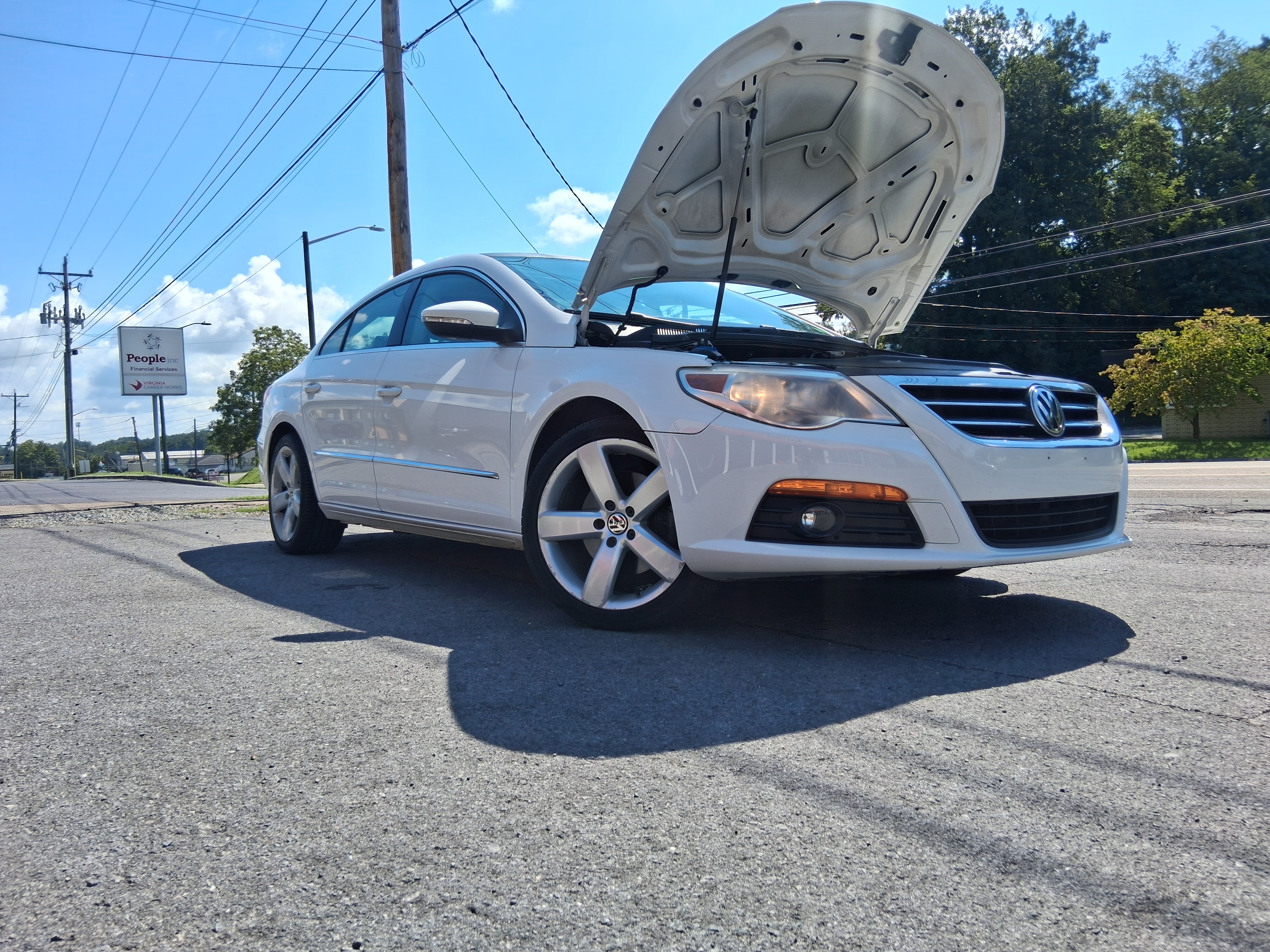 Used 2012 Volkswagen CC Lux Limited FWD image 2