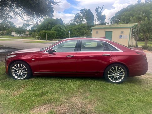 Used 2018 Cadillac CT6 Luxury AWD/4WD image 5