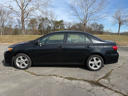 Used 2012 Toyota Corolla LE image 6