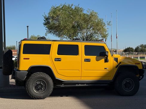 Used 2003 HUMMER H2 w/ Preferred Equipment Group image 4