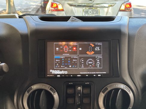 Used 2015 Jeep Wrangler Unlimited Sport w/ Quick Order Package 24S image 22