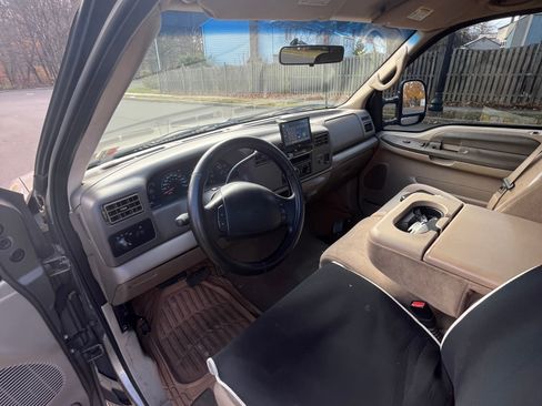 Used 2002 Ford F250 2WD SuperCab Super Duty image 9