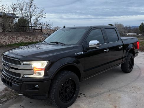 Used 2019 Ford F150 Platinum w/ Equipment Group 701A Luxury image 2