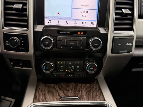 Used 2019 Ford F250 Lariat image 23