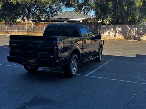 Used 2013 Ford F150 FX4 w/ Mid Equipment Group AWD/4WD image 5