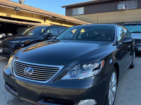 Used 2008 Lexus LS 600h L AWD/4WD image 2