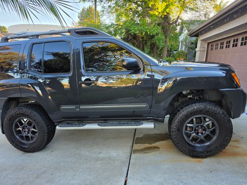 Used 2013 Nissan Xterra S w/ Value Package AWD/4WD image 9