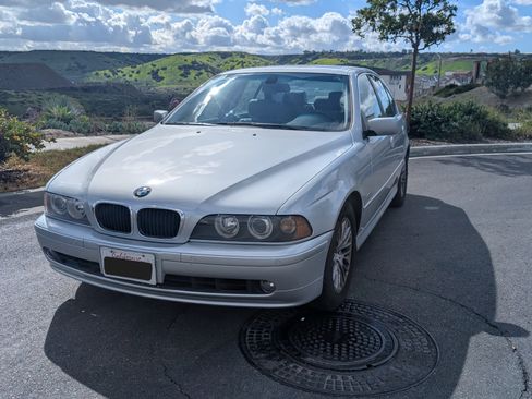 Used 2003 BMW 530i Sedan image 1