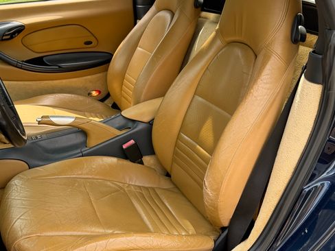Used 1999 Porsche Boxster RWD image 10