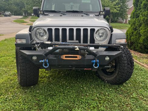 Used 2021 Jeep Wrangler Unlimited Sport AWD/4WD image 2