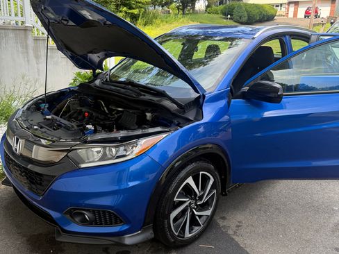 Used 2019 Honda HR-V Sport image 12