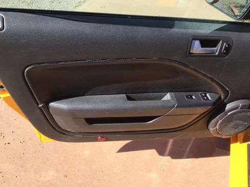 Used 2009 Ford Mustang GT Premium image 19