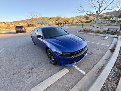 Used 2020 Dodge Charger SXT w/ Blacktop Package