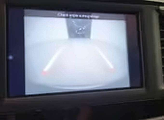 Used 2020 Chrysler Pacifica Touring-L FWD image 6