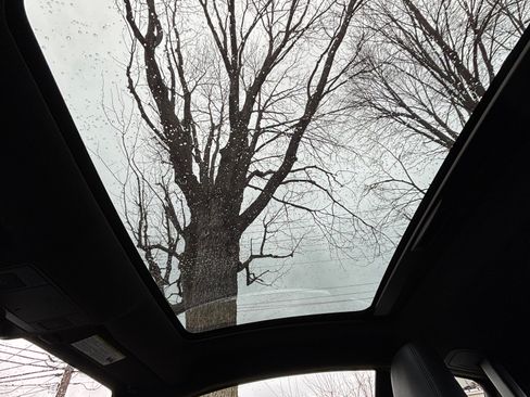 Used 2016 Jaguar F-TYPE Coupe image 4