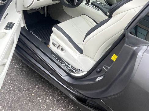 Used 2026 Lexus LC 500 Coupe w/ Inspiration Series RWD image 5