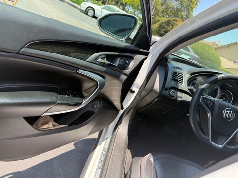 Used 2016 Buick Regal Premium AWD/4WD image 12