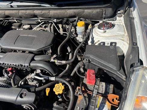 Used 2012 Subaru Outback 2.5i Limited image 13