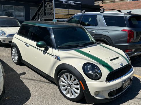Used 2013 MINI Cooper S image 5