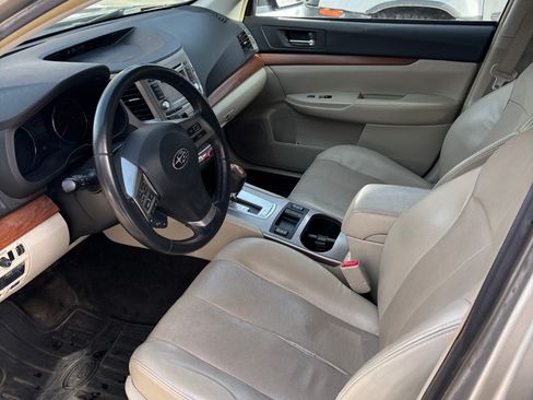 Used 2014 Subaru Outback 2.5i Limited w/ Moonroof Package image 16