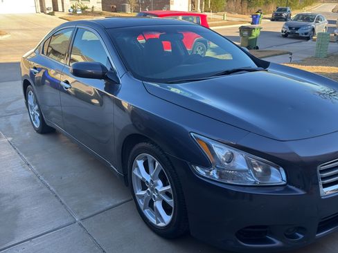 Used 2013 Nissan Maxima 3.5 S image 2