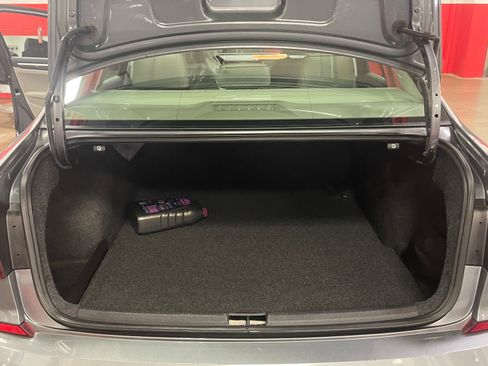 Used 2017 Volkswagen Passat 1.8T SE image 9