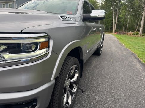 Used 2021 RAM 1500 Limited AWD/4WD image 2