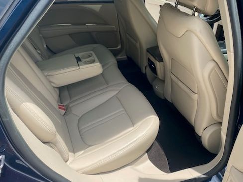Used 2017 Lincoln MKZ Premiere FWD image 18