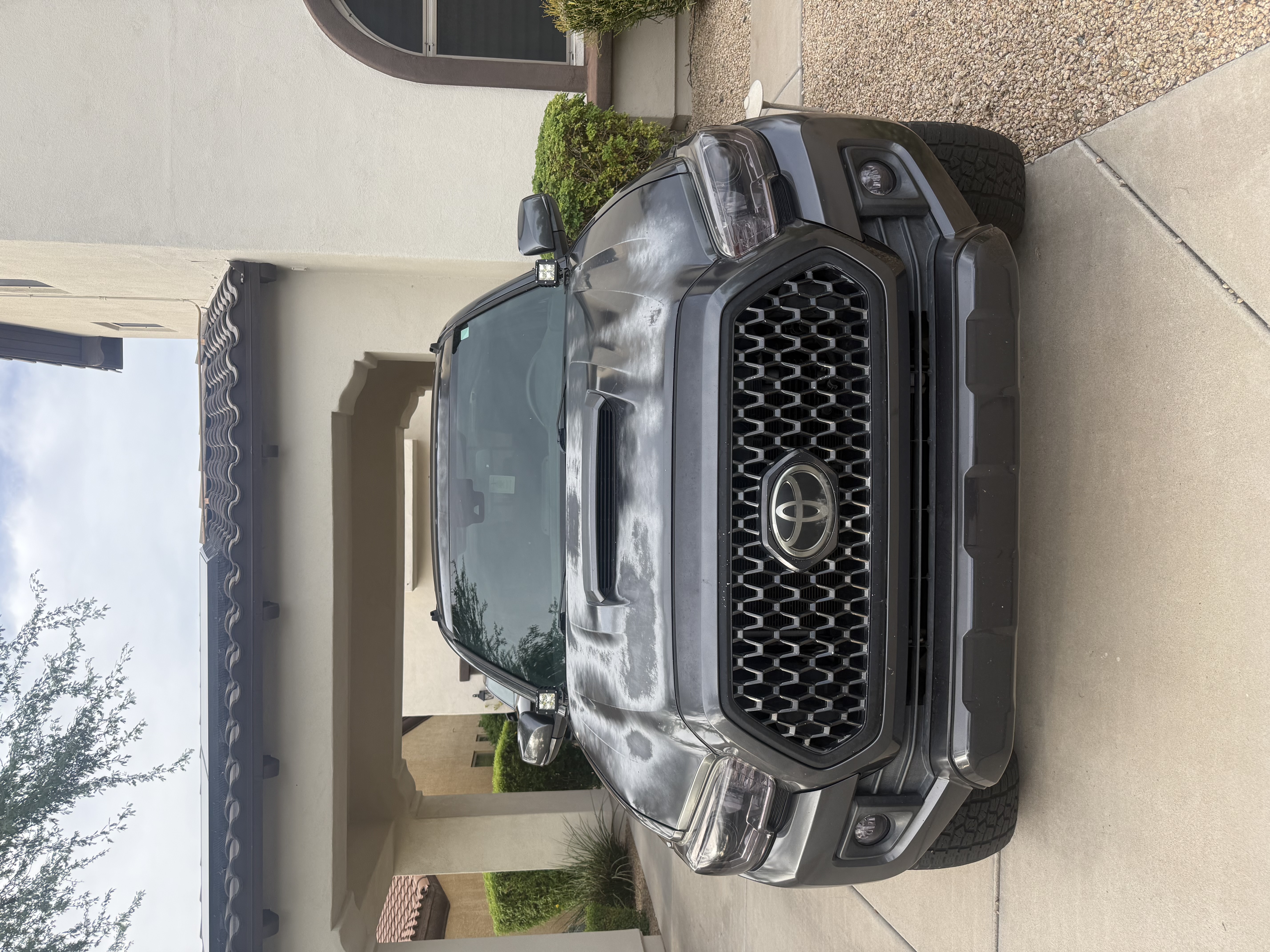 Used 2019 Toyota Tacoma TRD Sport w/ Technology Package RWD image 2