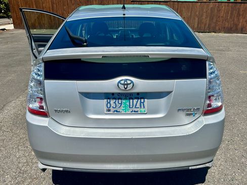 Used 2009 Toyota Prius Touring FWD image 6