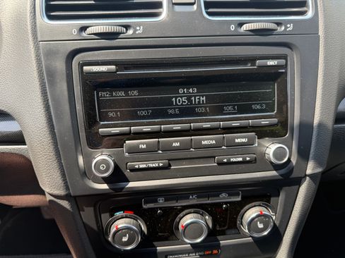 Used 2013 Volkswagen Jetta SE FWD image 6