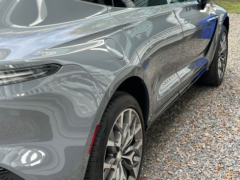 Used 2022 Aston Martin DBX Sport Utility 4D image 2