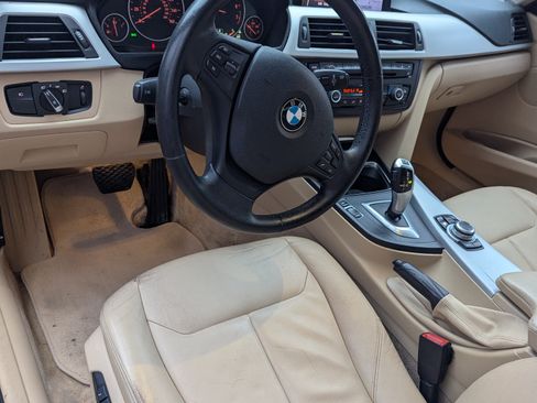 Used 2013 BMW 328i xDrive 328i xDrive Sedan 4D image 11