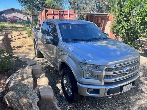 Used 2016 Ford F150 Platinum w/ Equipment Group 701A Luxury image 2
