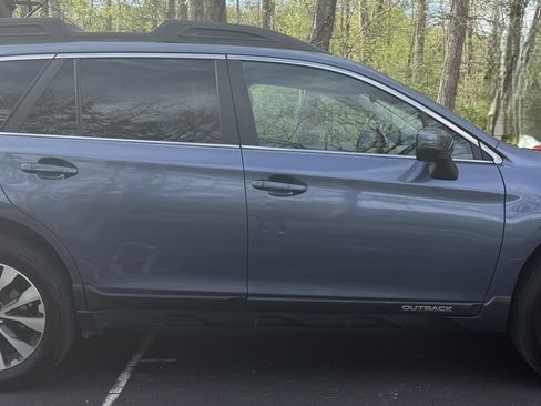 Used 2016 Subaru Outback 2.5i Limited image 4