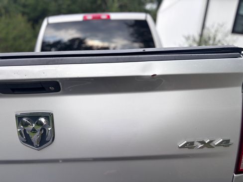 Used 2015 RAM 1500 Express AWD/4WD image 4
