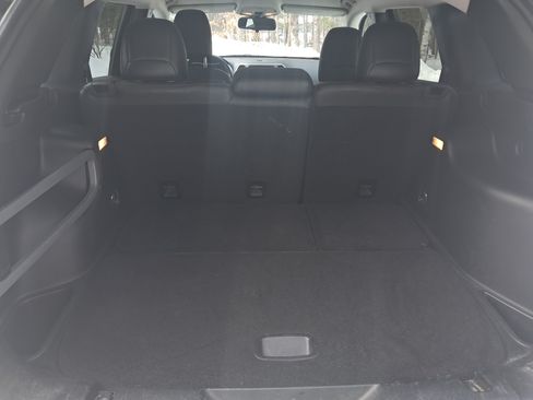 Used 2015 Jeep Cherokee Trailhawk image 8