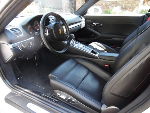 Used 2016 Porsche Cayman S RWD image 13