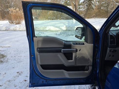 Used 2018 Ford F150 XLT w/ Equipment Group 302A Luxury image 13